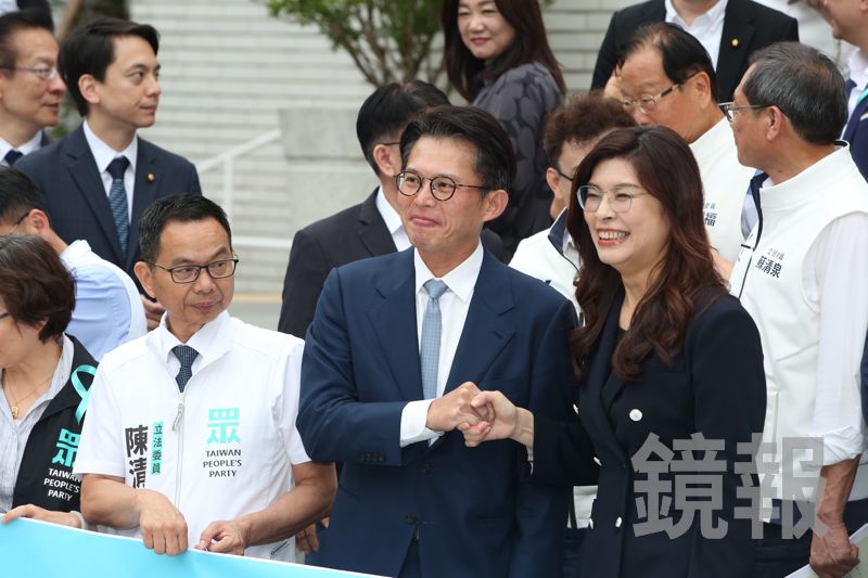 藍白砍軍購4,700億「無人機產業受波及」　林濁水曝「砍到4大諸侯」：壯烈啊！自殘黨's story cover image
