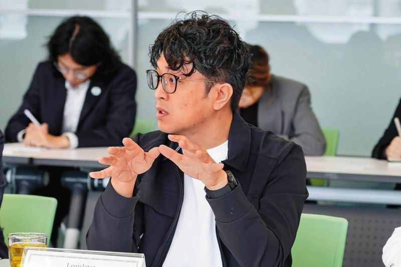 沈伯洋攻蔣痛點／沈伯洋「市民之槌」祕密武器曝光　AI分析3百萬筆民怨攻蔣痛點
