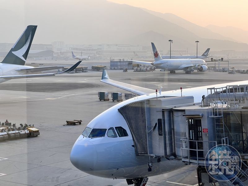 強颱樺加沙攪局！國泰航空改票大亂　他被迫超時空體驗「大阪負1日遊」's OG Image