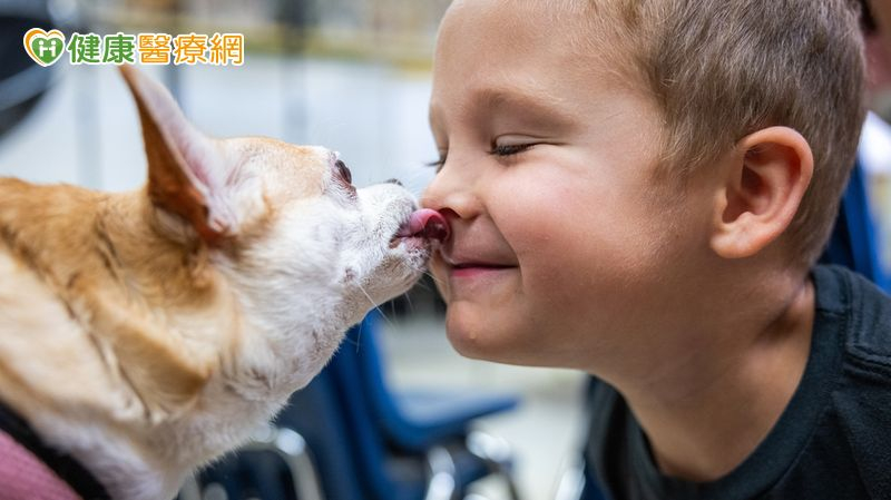 陪伴犬成親子橋樑　助發展遲緩幼童多元學習's story cover image