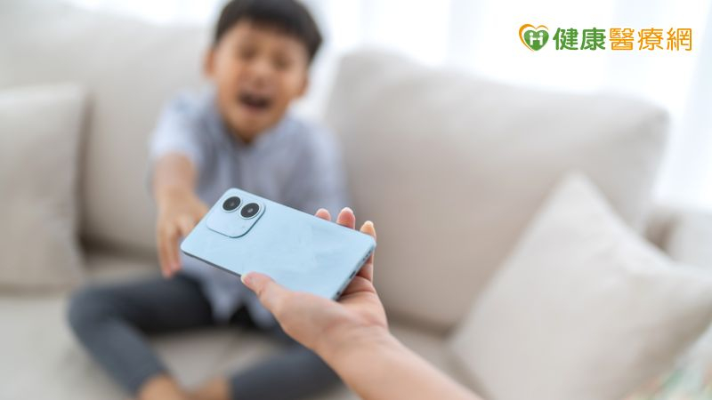 親子間常為手機使用起衝突！醫：多傾聽、理解需求　信任與理解尤為重要's story cover image