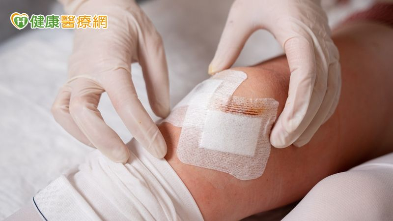 傷口照護學問多　醫師解析8種常見急、慢性傷口照護重點's story cover image