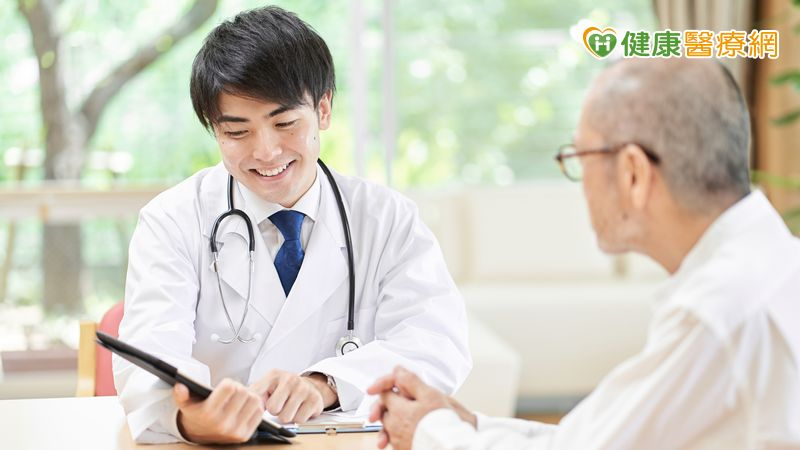 「三高」恐加速腎臟損害！醫揭早期5警訊　學會這樣做延緩惡化's story cover image