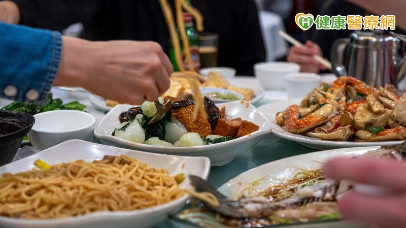 防癌別越做越慌！醫帶你先檢視「生活4毒」　不只管飲食也要學抗壓's story cover image