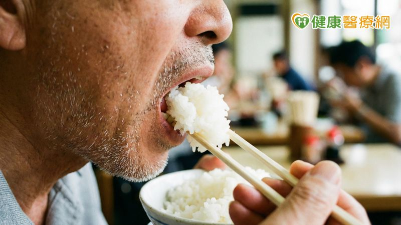 長輩吃飯變吃力？醫教「健口操」提升咀嚼力's story cover image