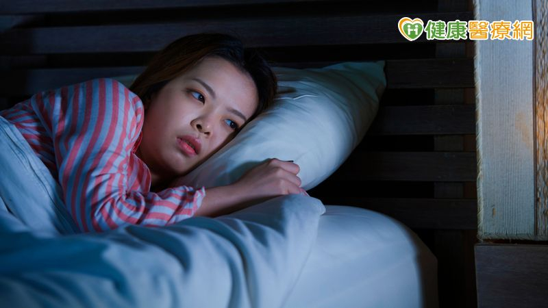 累極卻清醒？失眠成因原來如此　5招幫助改善's story cover image