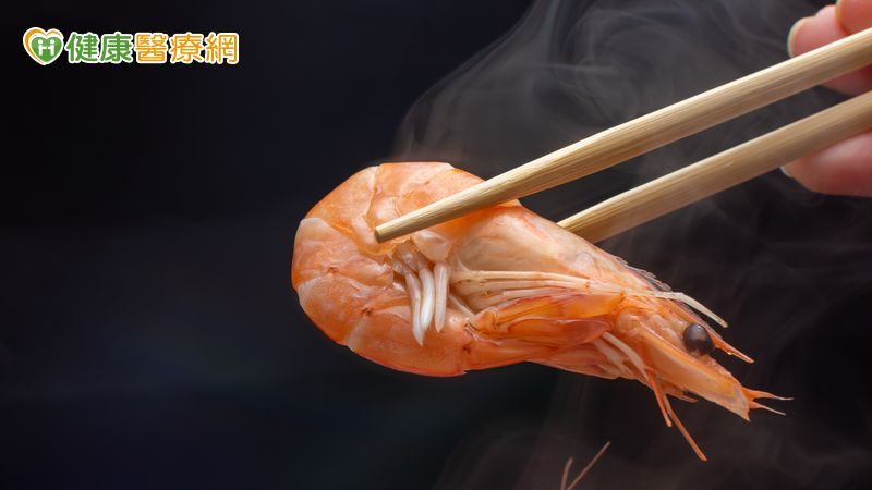 上班習慣坐得「像蝦子」？姿勢不良影響多　物理治療師教辦公桌調整策略's story cover image