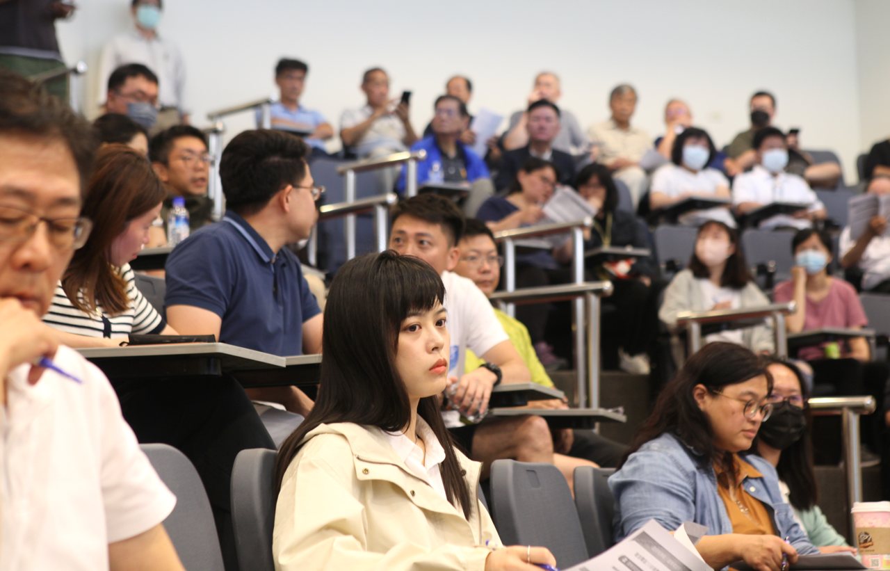 貿易戰爭 04》蝴蝶蘭成重災區，業者考慮至美國設廠、佈局東南亞市場's story cover image
