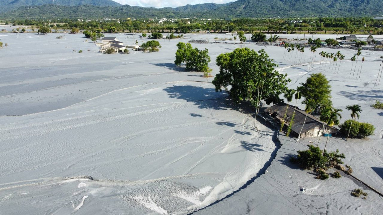 馬太鞍 1003》多年養地全毀，400公頃耕地遭污泥覆蓋，數年無法復耕（Day 11)'s OG Image