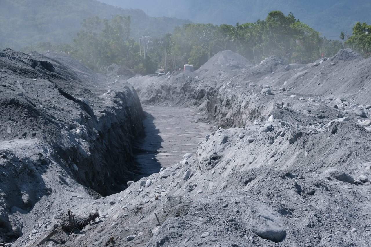 馬太鞍 1009》6百萬公噸淤泥覆土，如何復耕？專家建議不移除，原地重劃＋滴灌（Day 17）'s story cover image