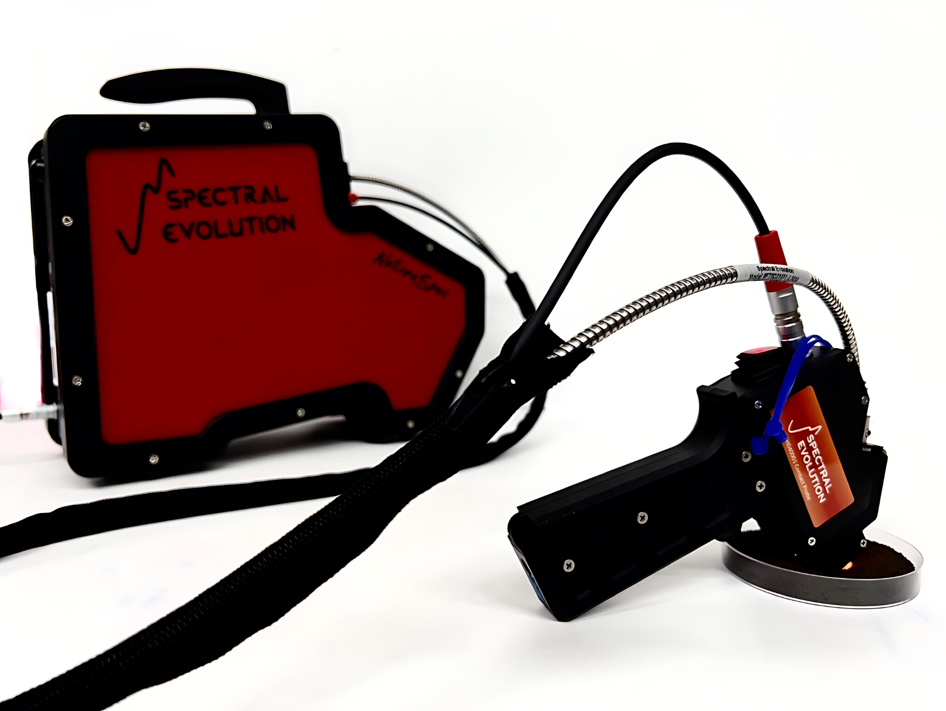 雞糞熟了嗎？Vis-NIR 2 秒告訴你！防止生雞糞傷田，畜試所與台大農化系研發新利器's story cover image