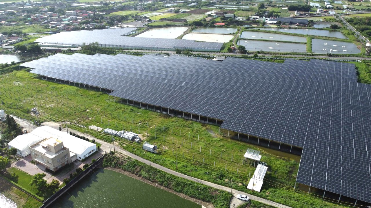 漁電脫鉤》「以漁為本」到「電寄生漁」，養殖青年剖析漁電困局與解方's story cover image