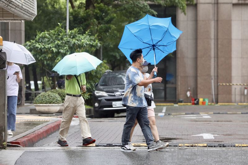 鋒面逼近變天!今午後防雷雨 週六雨區擴大降溫有感's OG Image