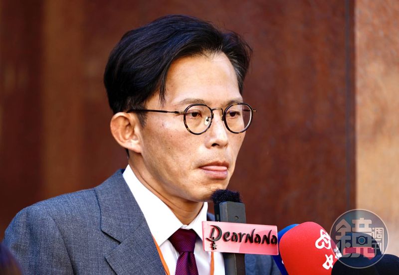 黃國昌遭爆養狗仔跟監 資深媒體人嗆無恥政客:每句話都必須以謊言看待's OG Image